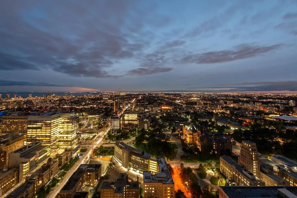 Unbelievable Penthouse View With 3 Bedrooms Toronto Canada