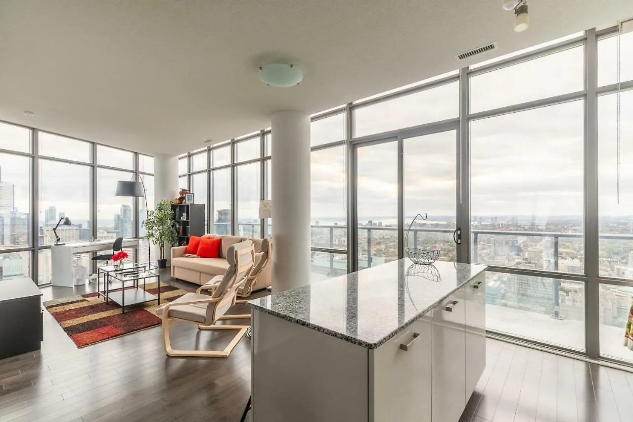 Unbelievable Penthouse View With 3 Bedrooms Toronto