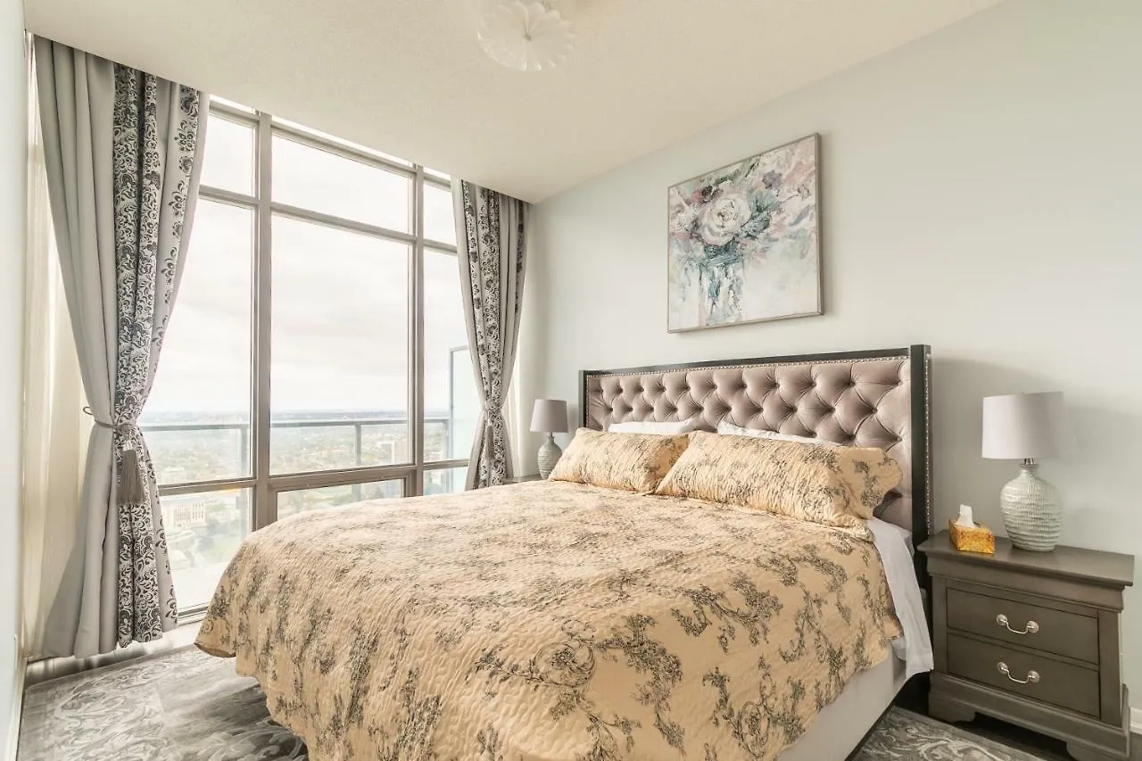 Unbelievable Penthouse View With 3 Bedrooms Toronto Canada