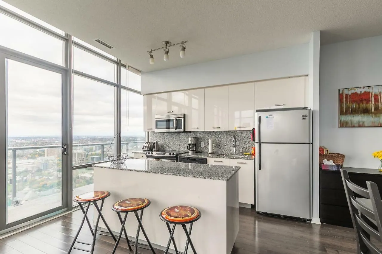 Unbelievable Penthouse View With 3 Bedrooms Toronto